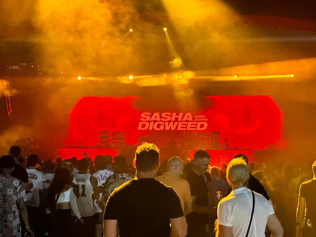 ultra_abu_dhabi_sasha_digweed