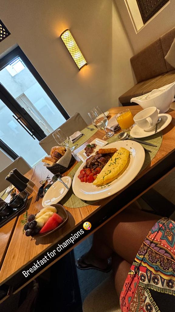 breakfast 