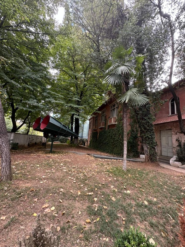 House of leaves museum garden