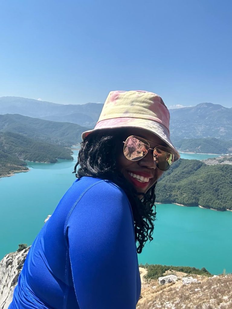 Stef_barti_selfie_at_Tirana_bovilla_lake2