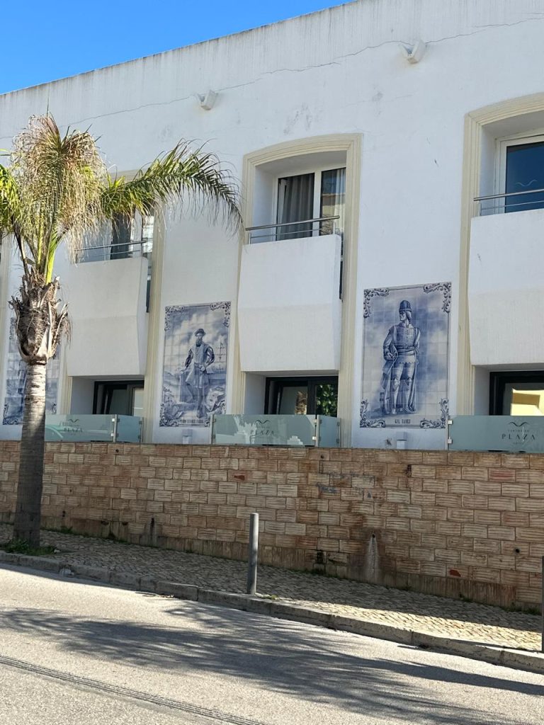 colonial houses in cavoeiro
