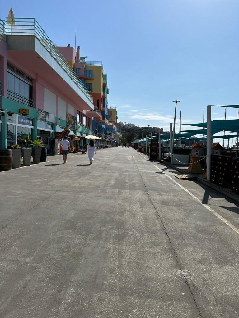 Pedestrian walkway in the Marina de Albufeira