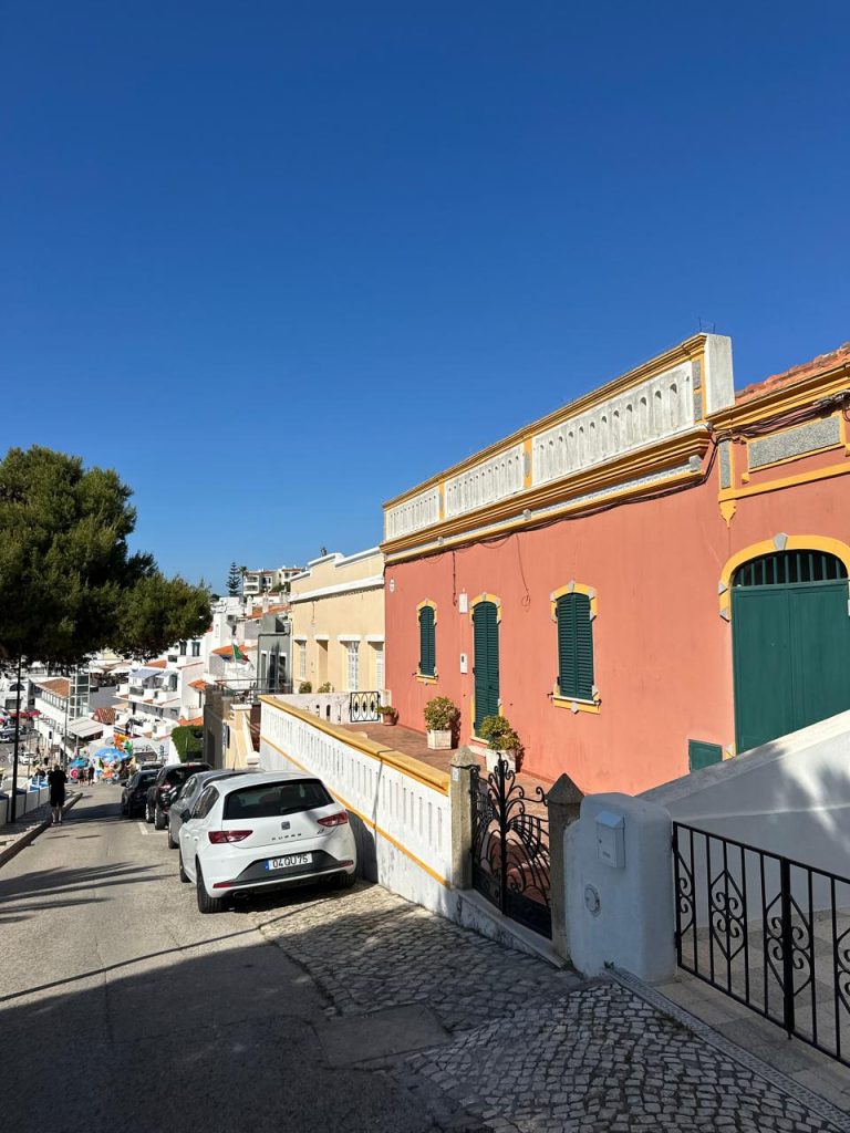 beautiful neighbourhoods and colourful houses in cavoeiro