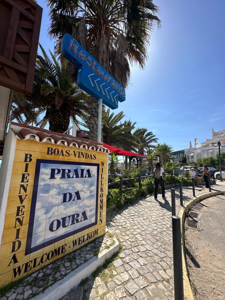 praia da oura town