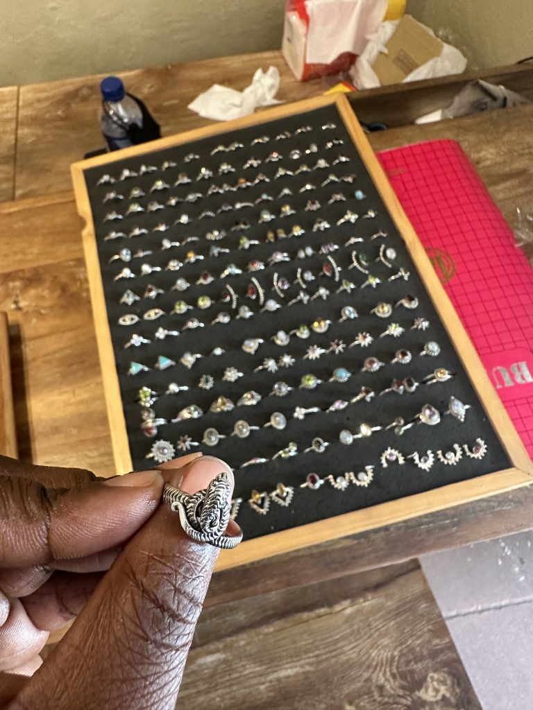 stef barti buying jewelry in Bali Ubud 