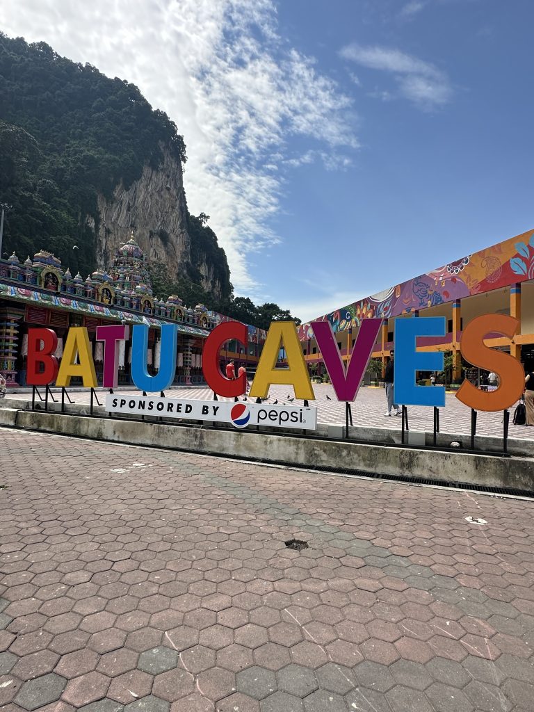 Batu_caves_sign
