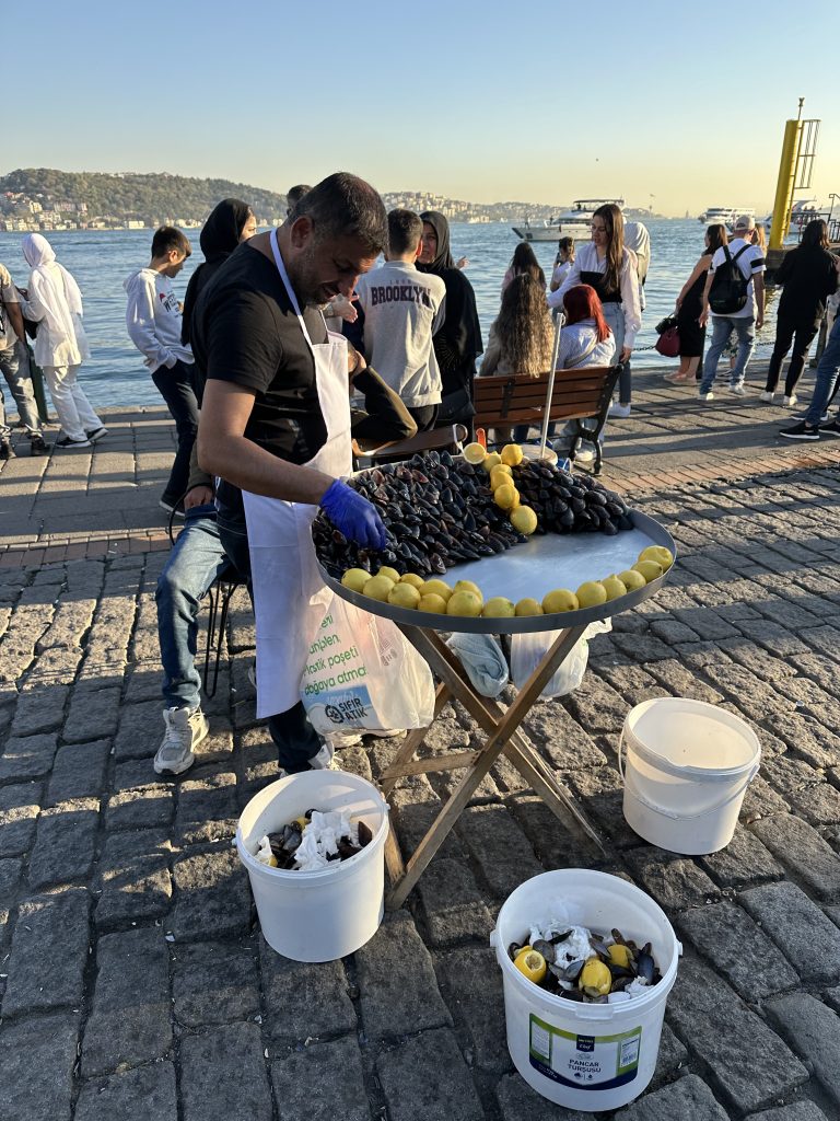mussels seller at Istanbul port