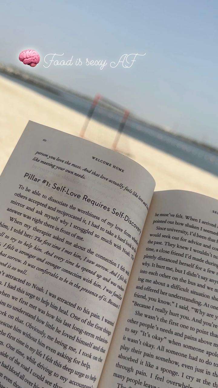 reading_by_beach_after_hysterectomy_resting